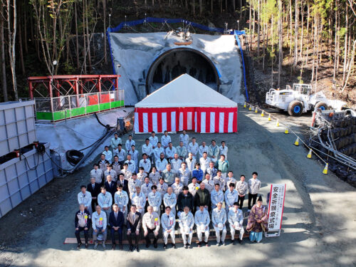 （仮称）小出谷2号トンネル（浪江側）工事の安全祈願祭が執り行われました